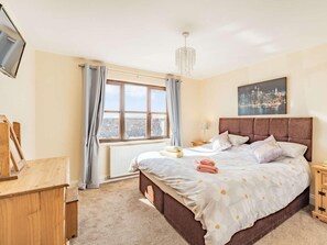 Travel cot, free WiFi, bed sheets - 3 Bed in Berwick-upon-tweed (oc-87777) (Lamberton)