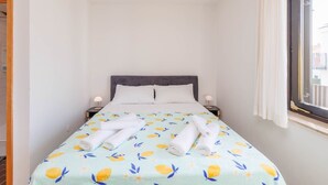 1 bedroom, Internet, bed sheets - Classic One Bedroom Apartment with Balcony (Malinska)