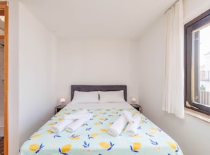 1 bedroom, Internet, bed sheets - Classic One Bedroom Apartment with Balcony (Malinska)