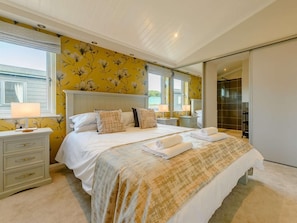 Free WiFi, bed sheets - 2 Bed in Tenby (oc-87832) (Penally)