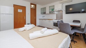 1 Schlafzimmer, Internetzugang, Bettwäsche