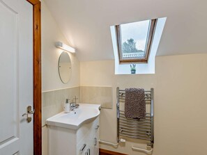 Bathroom - 2 Bed in Bala (oc-87274) (Llandderfel)
