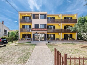 Exterior - Comfort Studio Apartment with Terrace (Malinska)