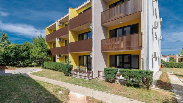 Exterior - Classic Studio Apartment with Balcony (Malinska)