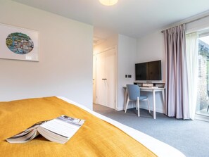 Room - 2 Bed in Saltash (oc-87705) (Saint Mellion)