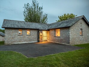 Exterior - 2 Bed in Saltash (oc-87709) (Saint Mellion)