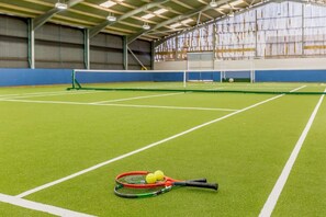 Sports court - 2 Bed in Blandford Forum (oc-88265) (Okeford Fitzpaine)