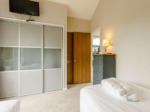 Travel cot, free WiFi, bed sheets - 2 Bed in Barnstaple (oc-87360) (Kentisbury)