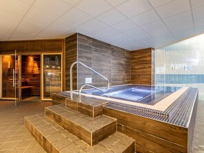 Spa - 2 Bed in Saltash (oc-87714) (Saint Mellion)