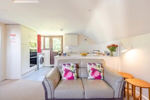 Interior - 1 Bed in Dorchester (oc-88611) (Litton Cheney)