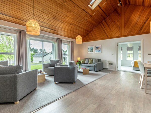 Interior - 3 Bed in Saltash (oc-87717) (Saint Mellion)
