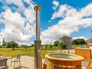 Outdoor dining - 3 Bed in Whitchurch (oc-88915) (Wem Rural)