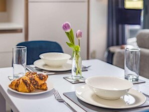 Dining - 1 Bed in Bude (oc-87977) (Hersham)