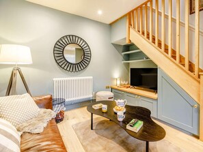 TV - 1 Bed in Bridport (oc-87528) (Charmouth)