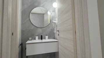 Junior-Doppelzimmer | Badezimmer