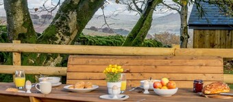 4 Bed in Abergavenny (oc-88014)
