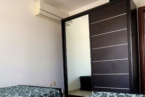 2 bedrooms