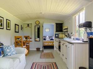 TV - 1 Bed in Kilgetty (oc-88421) (Jeffreyston)