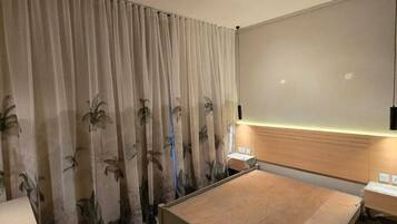 Familienapartment, Balkon, Poolblick