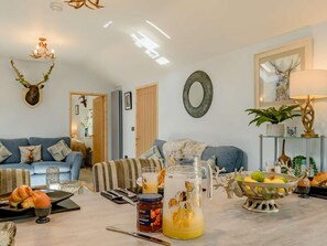 TV - 2 Bed in Holywell (oc-88028) (Lixwm)