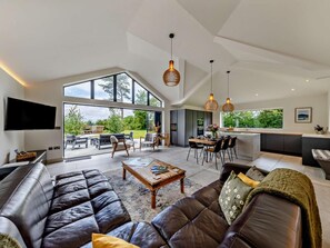 Living area - 3 Bed in Ruthin (oc-88123) (Llanbedr-Dyffryn-Clwyd)