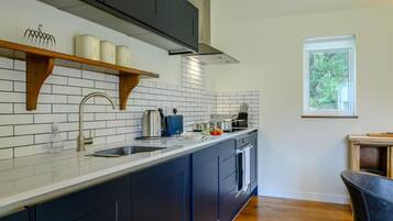 Oven, dishwasher, high chair, cookware/dishes/utensils