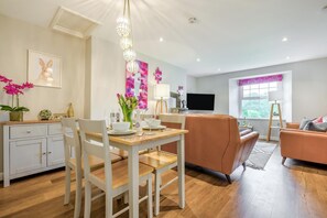 Dining - 2 Bed in Looe (oc-88357) (Widegates)