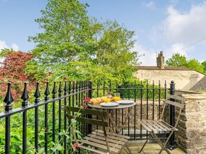 Outdoor dining - 1 Bed in Richmond (oc-88054) (Richmond)