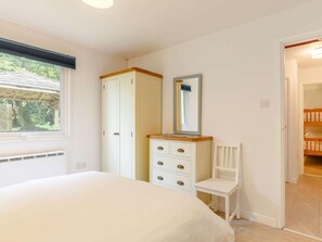 Room - 2 Bed in Saltash (oc-88313) (Notter)