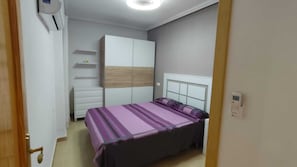 2 Schlafzimmer, Bügeleisen/Bügelbrett, Internetzugang, Bettwäsche