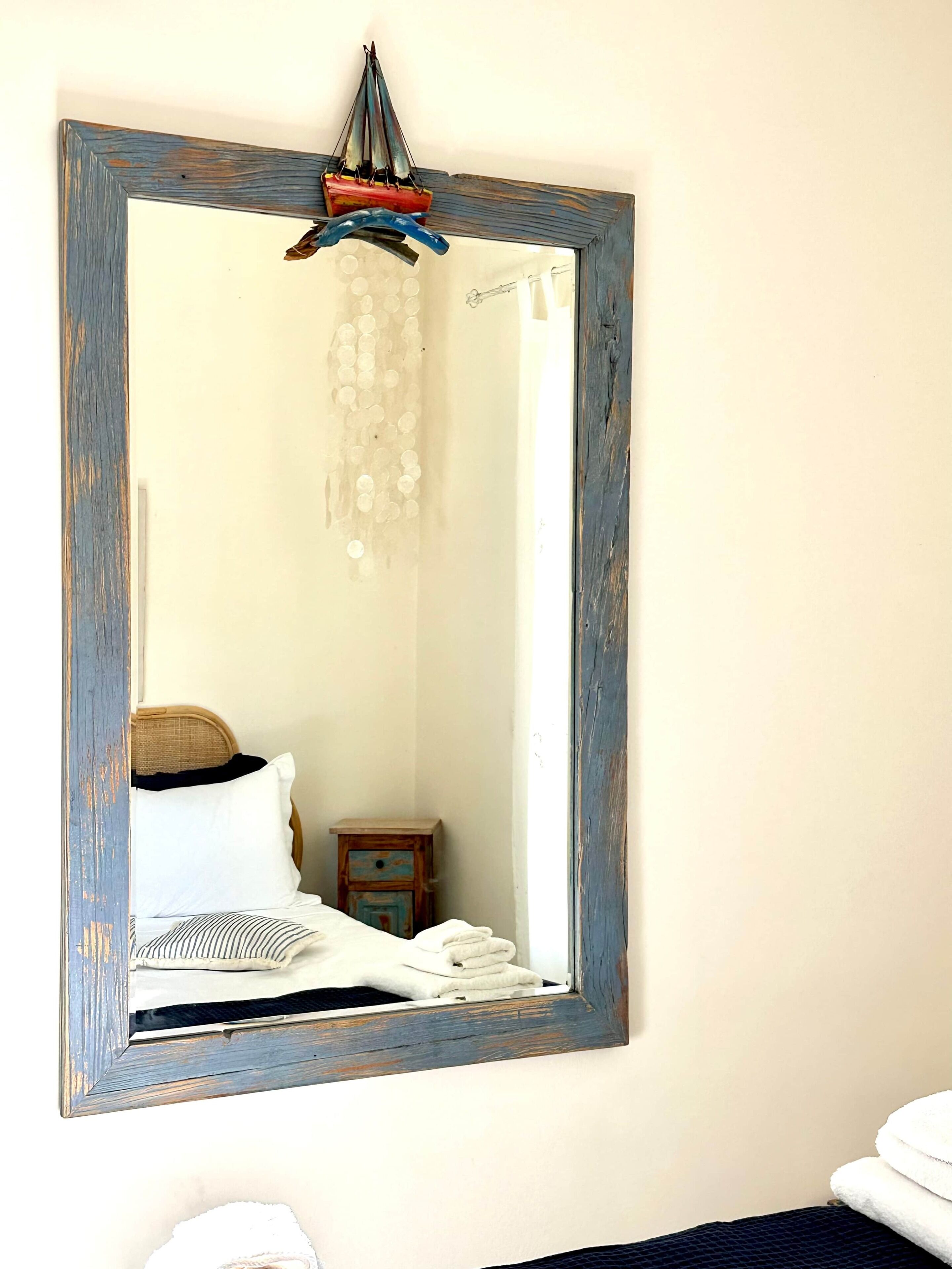 3 bedrooms, iron/ironing board, WiFi (free), bed sheets