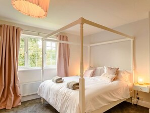 Iron/ironing board, travel crib, WiFi (free), bed sheets
