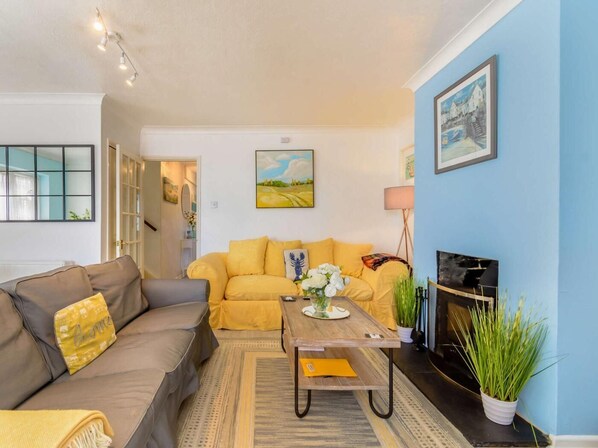 Living area - 4 Bed in Pevensey (oc-88996) (Normans Bay)