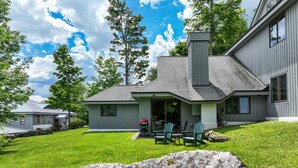 Unclassified image, 2 of 35, button - Pool, Hot Tub, Spa & Ski Shuttle (Killington)