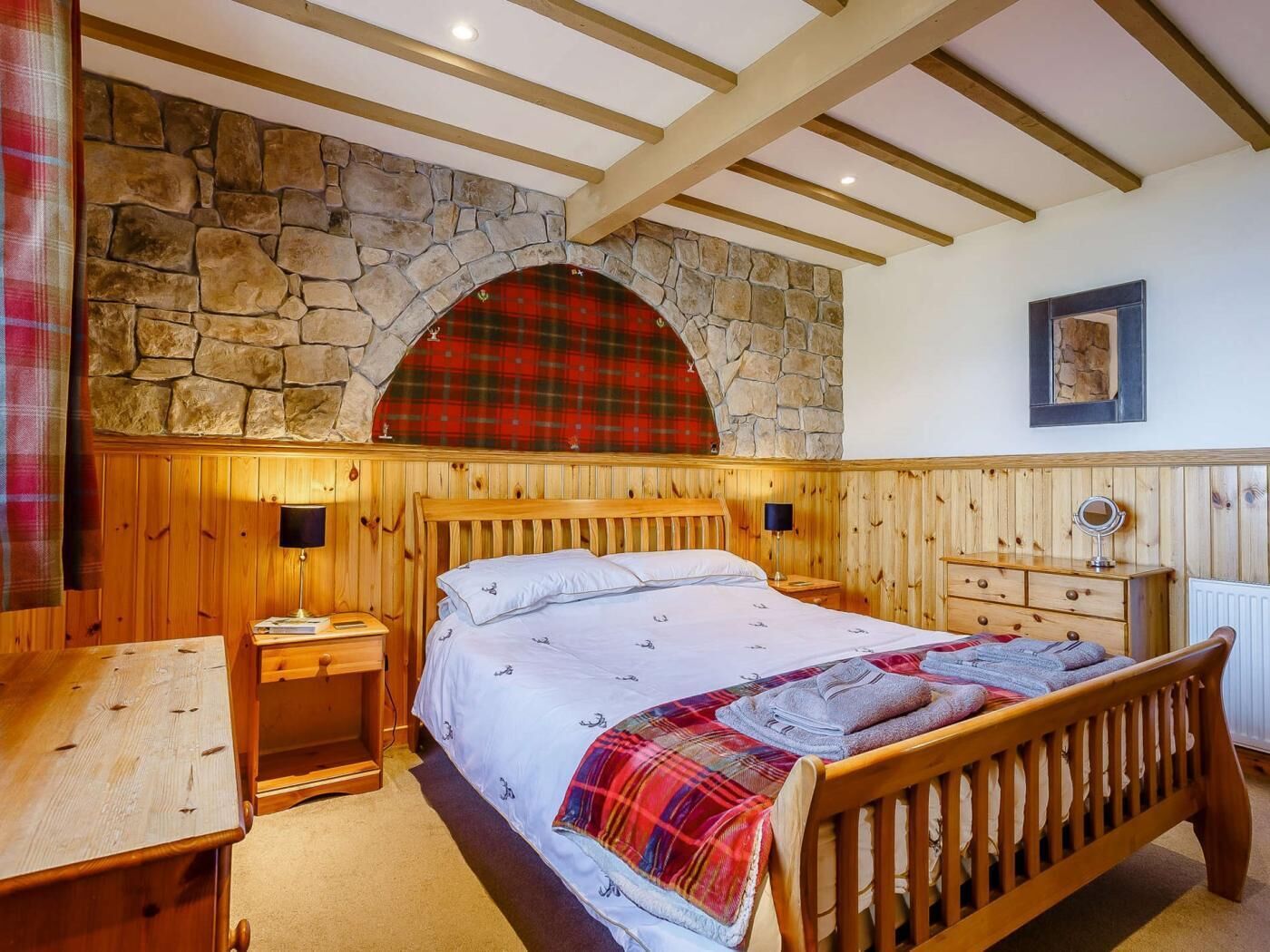 3 bedrooms, free WiFi, bed sheets