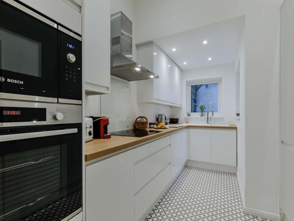 Private kitchen - 2 Bed in Broadstairs (oc-89889) (Broadstairs)