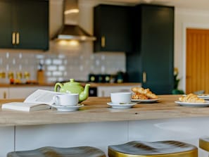 Dining - 2 Bed in Bideford (oc-89868) (Westward Ho!)