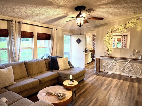 Springs Ranch - Near Ginnie, Poe & Blue Springs