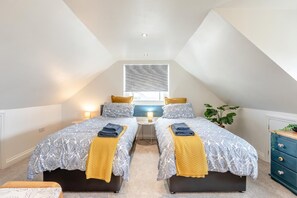 3 Schlafzimmer, Reisekinderbett, kostenloses WLAN, Bettwäsche