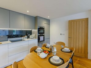 Dining - 2 Bed in Bude (oc-90096) (Bude)