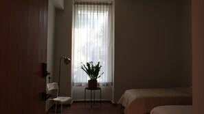 Room, Shared Bathroom, Ground Floor | WiFi (free), bed sheets - Casa Juan Álvarez  (Guadalajara)