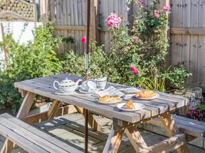 Outdoor dining - 3 Bed in Bude (oc-89425) (Bude)