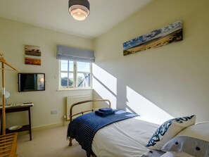 3 bedrooms, travel cot, free WiFi, bed sheets - 3 Bed in Hunstanton (oc-90011) (Sedgeford)