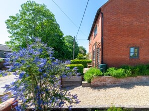 Property grounds - 3 Bed in Hunstanton (oc-90011) (Sedgeford)