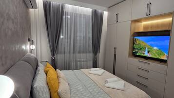 1 bedroom, iron/ironing board, WiFi, bed sheets