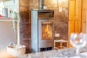 Interior - 1 Bed in Liskeard (oc-89250) (East Taphouse)