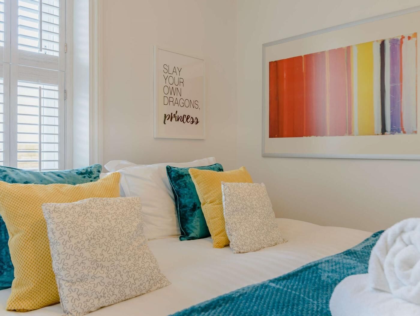 3 bedrooms, travel crib, WiFi (free), bed sheets