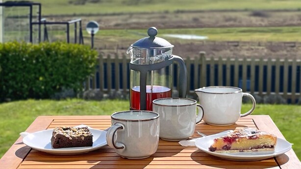 Outdoor dining - 1 Bed in Tenby (oc-89847) (Penally)