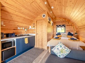 Interior - 1 Bed in Barnstaple (oc-90190) (Bratton Fleming)