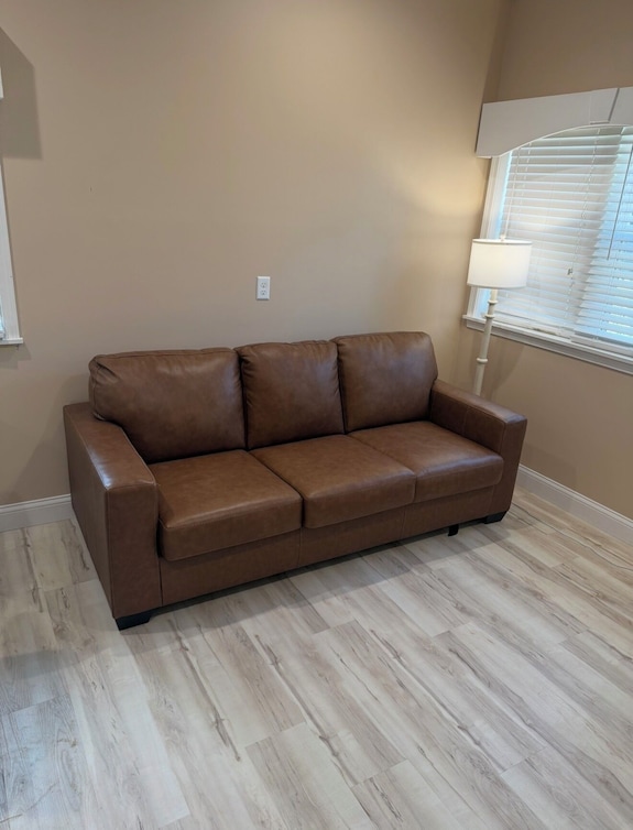 Walk To Downtown Grand Haven - New King Guest Apt With Kitchen & Laundry - Grand Haven, MI